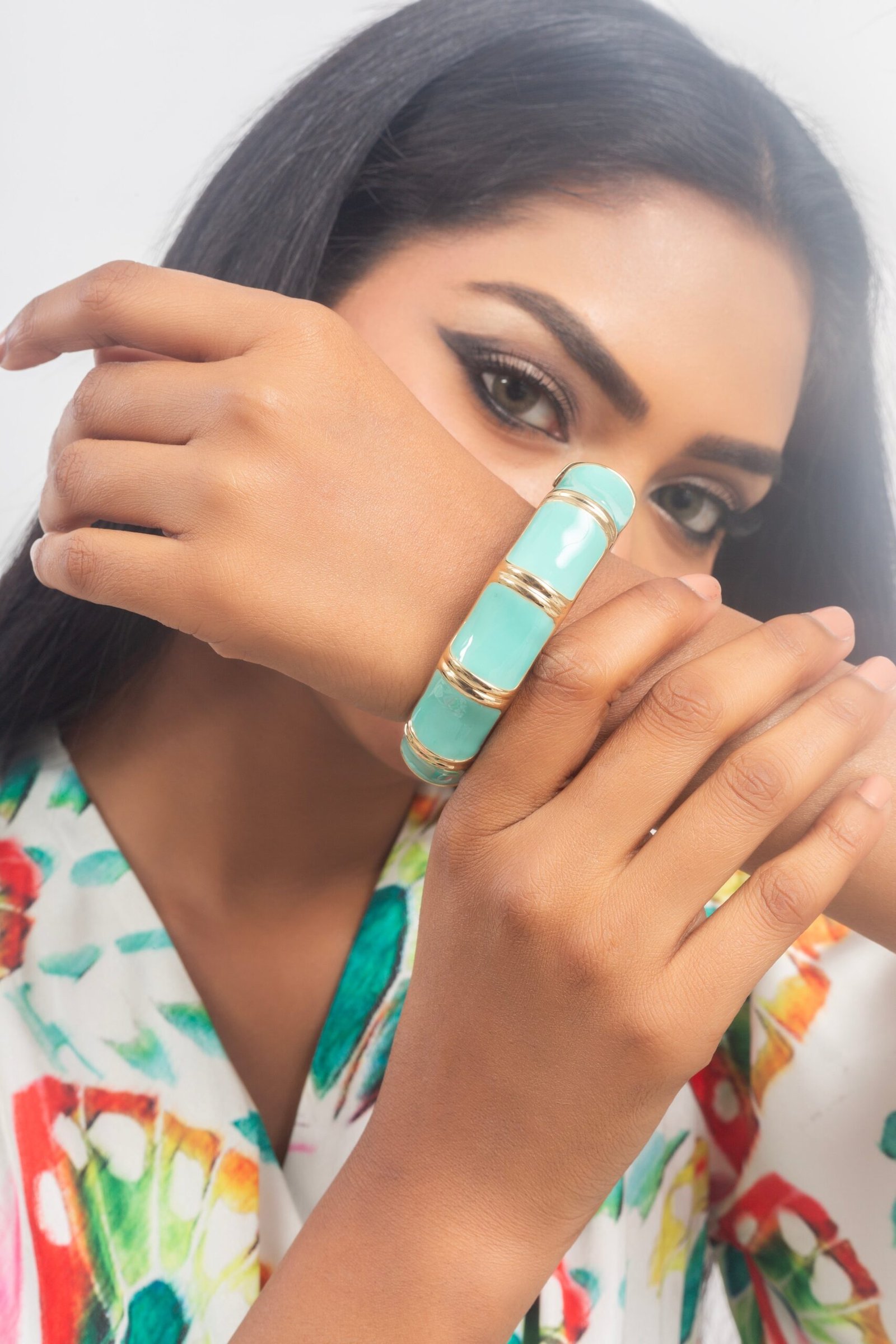 UNIHLC Blue Radiance Cuff - Image 3