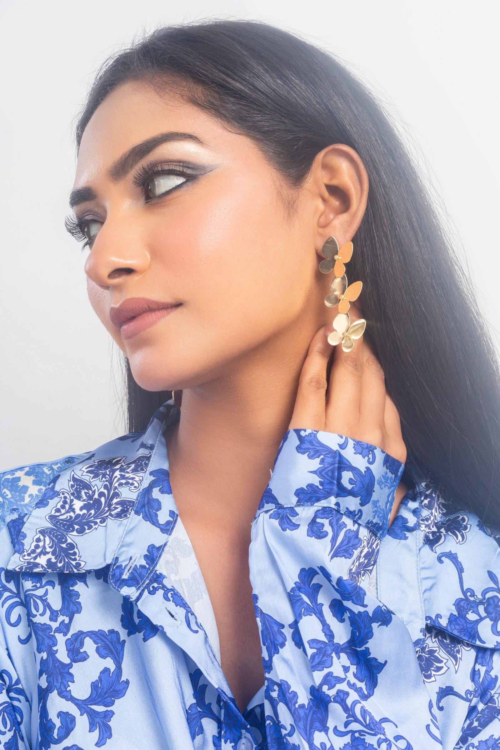 UNIHLC Golden Feather Trail Earrings - Image 4