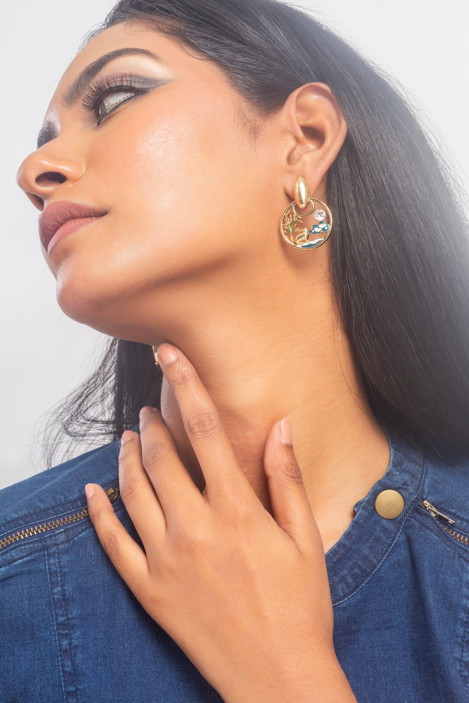UNIHLC Gold Tone Earrings - Image 2