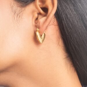 UNIHLC Golden Solid Heart Earrings