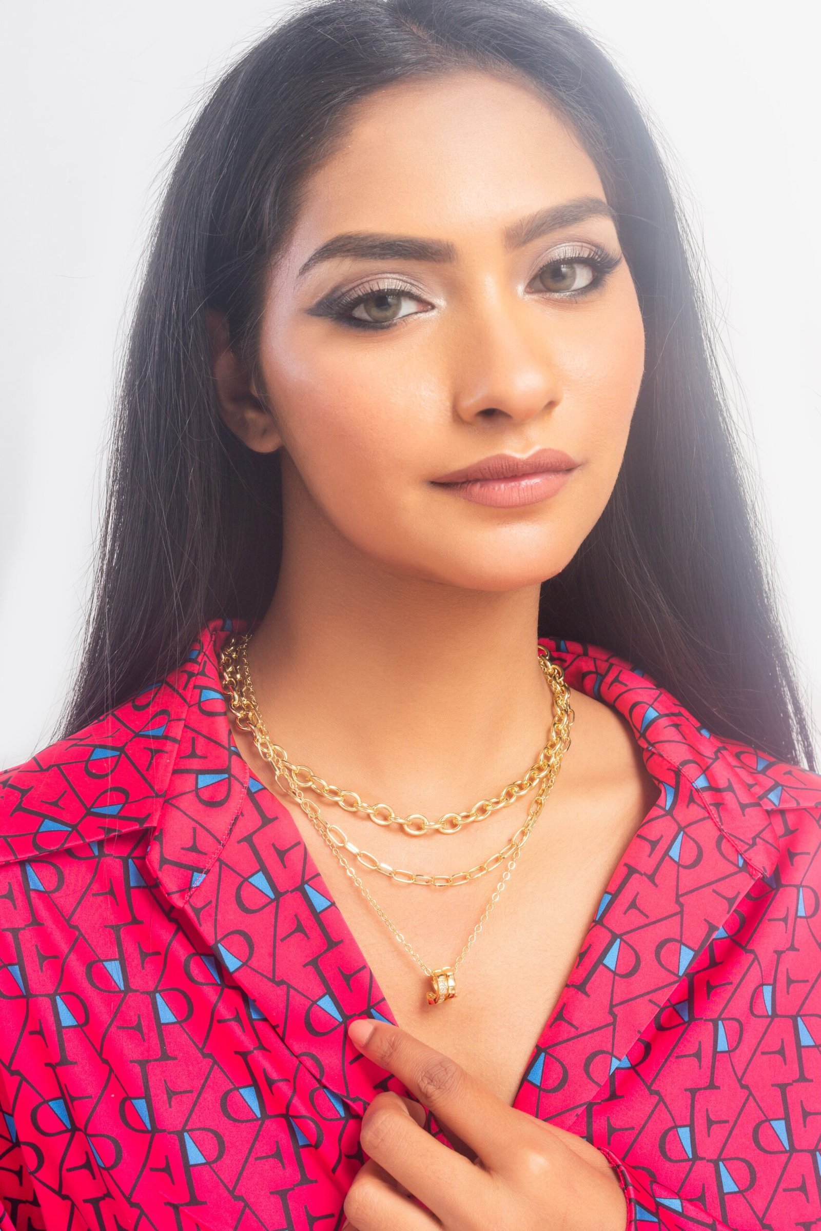 UNIHLC Three Layer Layer Bloom Necklace - Image 4