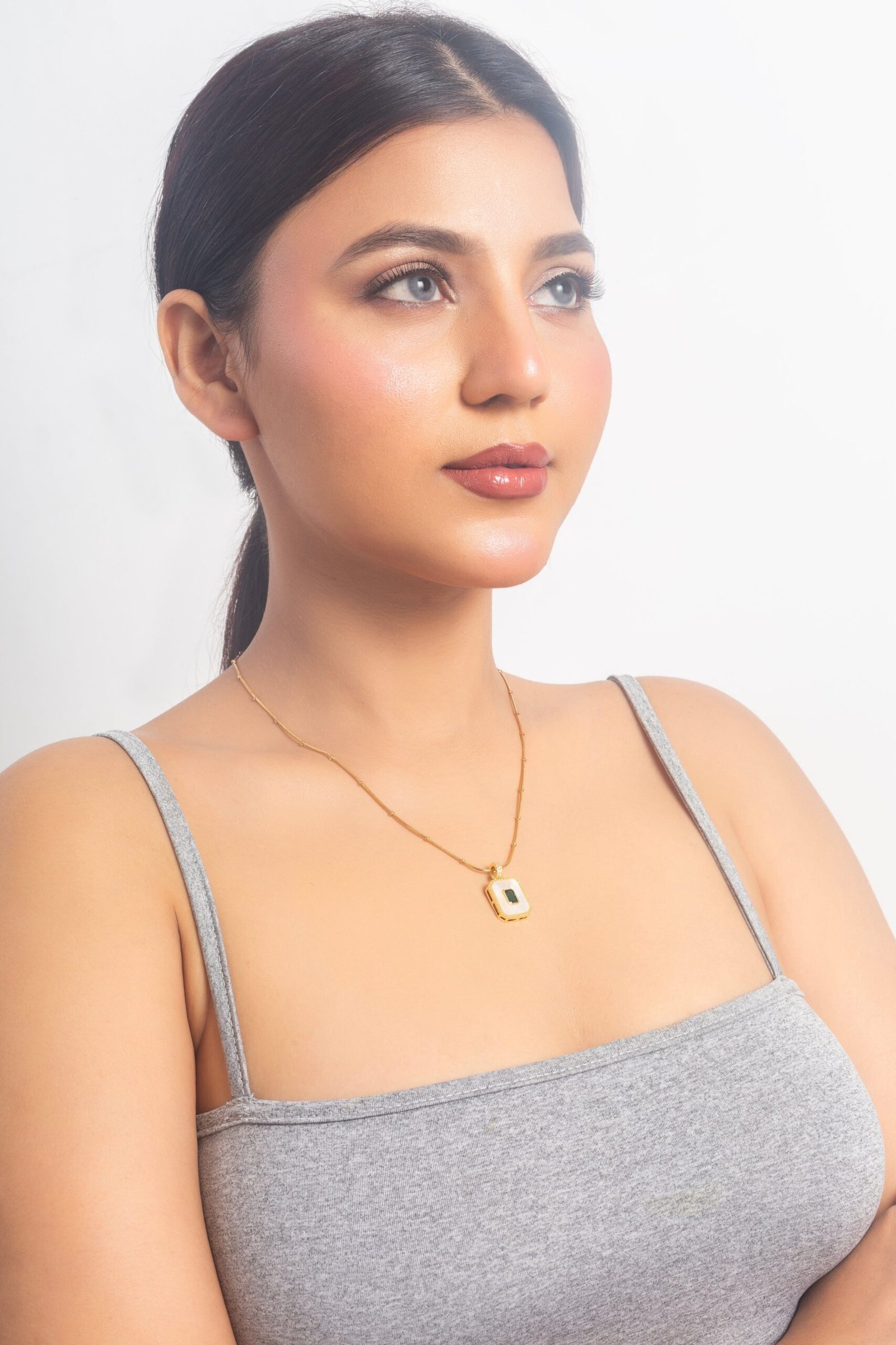 UNIHLC Green Stone Luxe Chain - Image 3