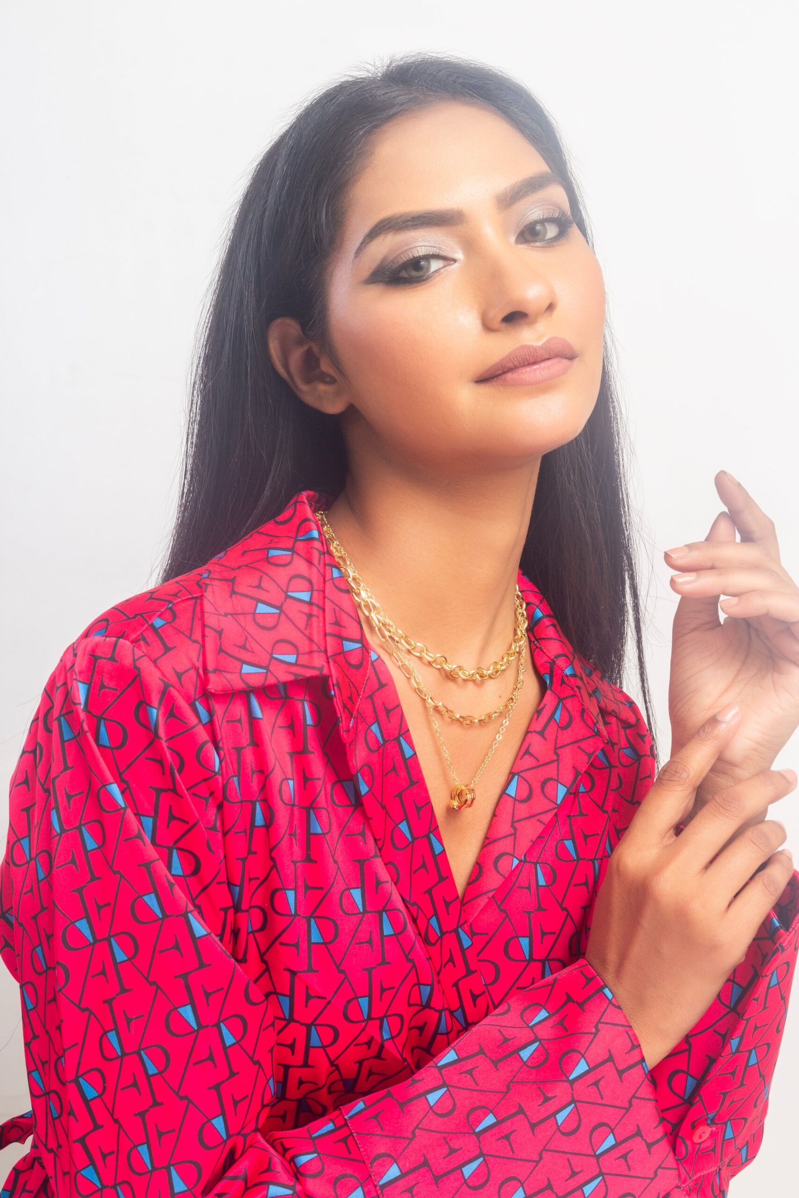 UNIHLC Three Layer Layer Bloom Necklace - Image 3