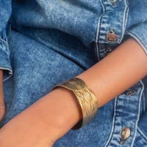 UNIHLC Golden Plated Cuff Bracelet