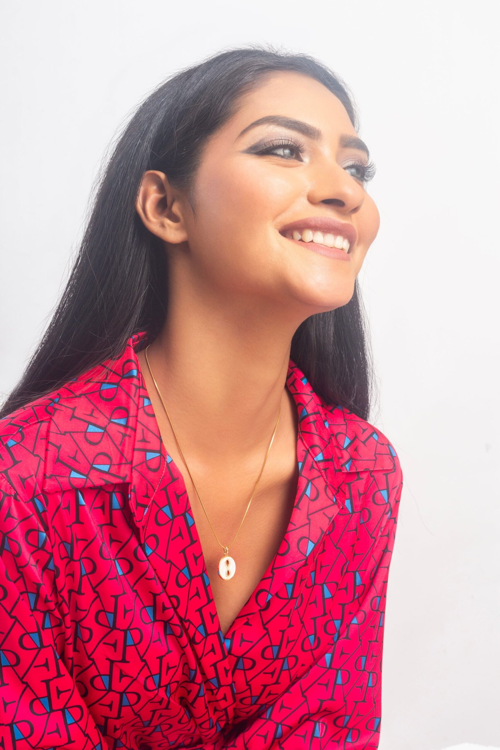 UNIHLC Golden Loop Drape Necklace