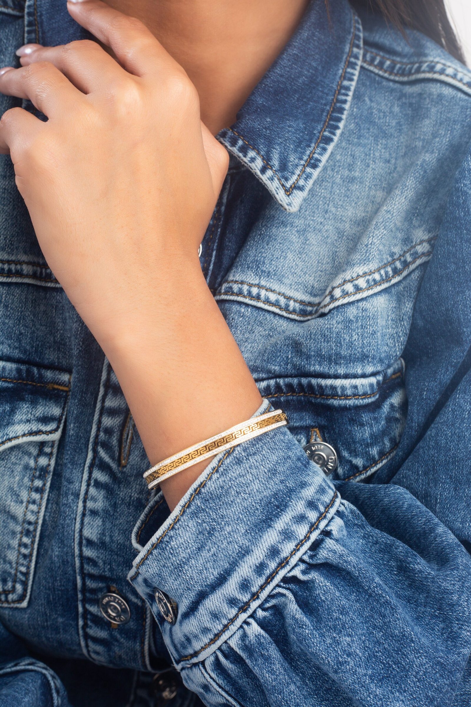 UNIHLC Golden Maze Bracelet - Image 2