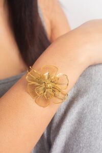 UNIHLC Golden Flower Cuff