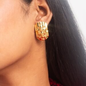 UNIHLC Gold Square Earrings