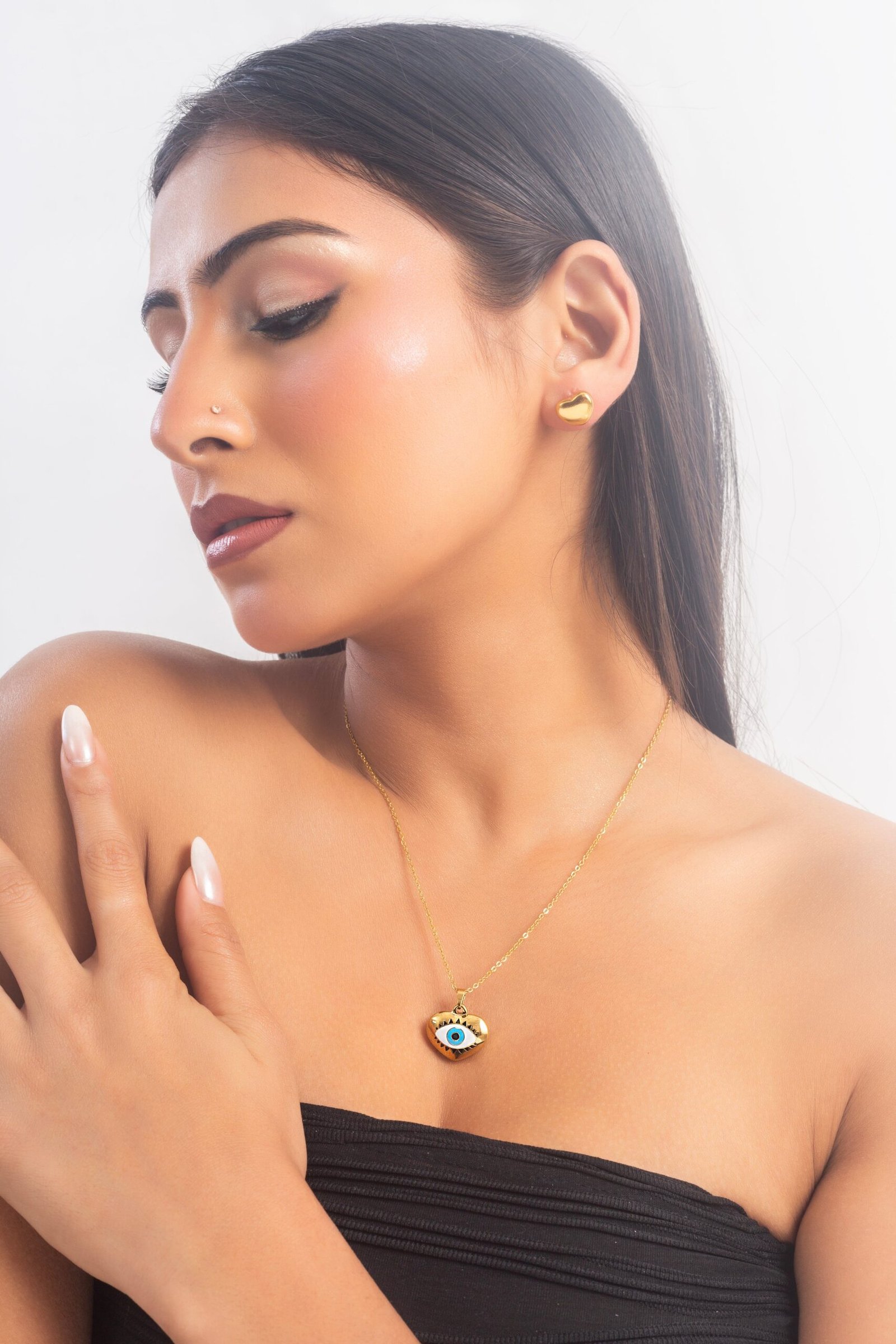 UNIHLC Golden Evil Eye Pendant - Image 3