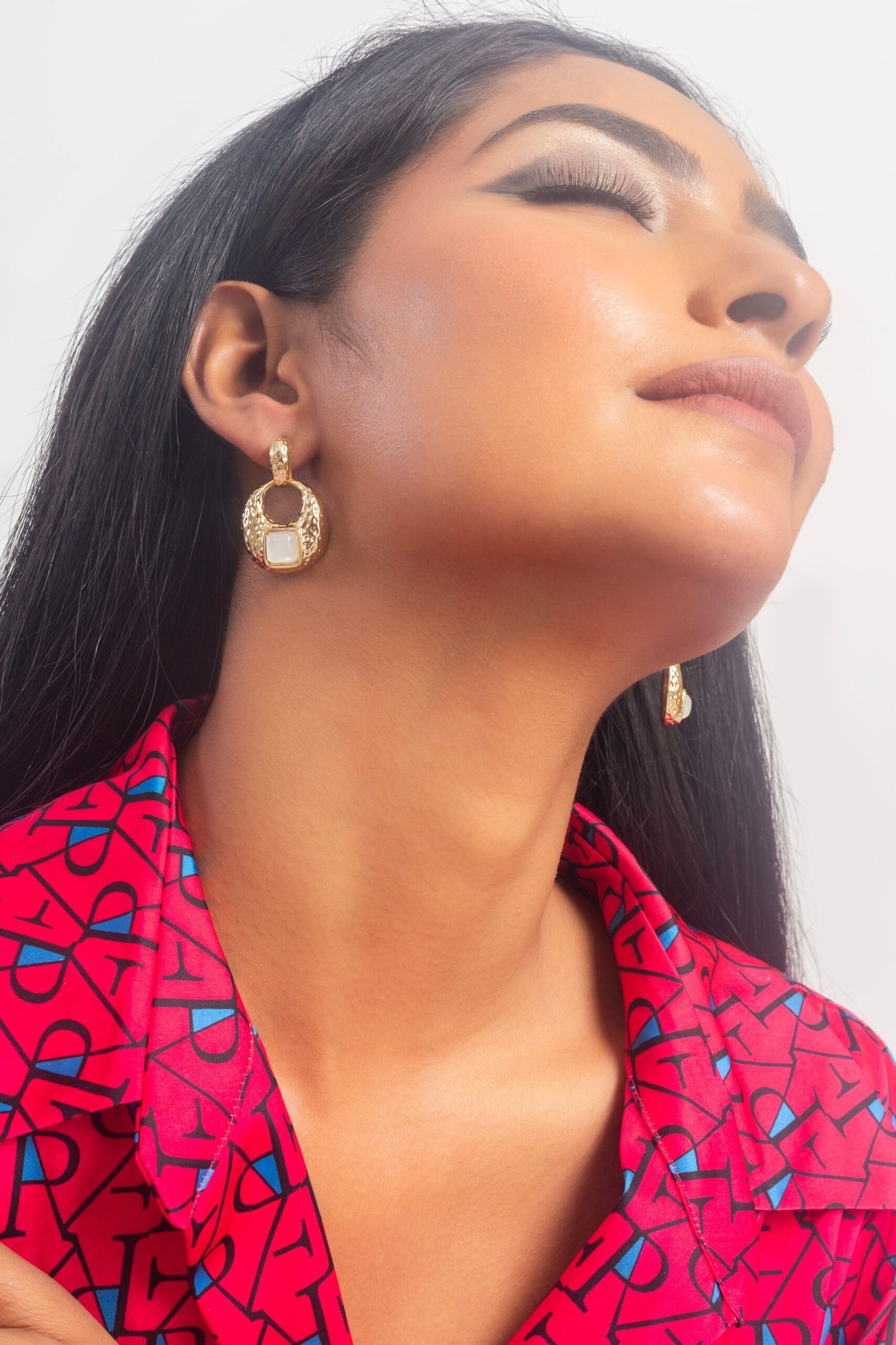 UNIHLC Moon Whisper Earrings - Image 3