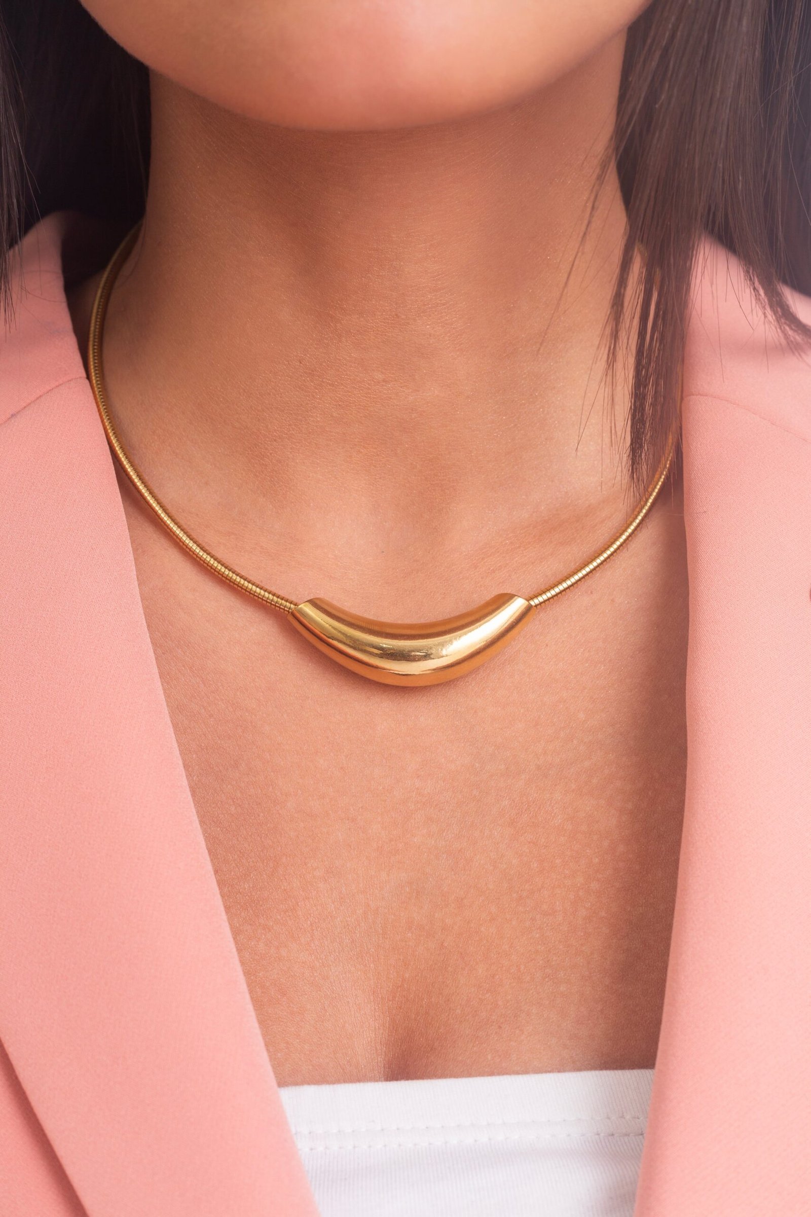 UNIHLC Golden Curve Necklace