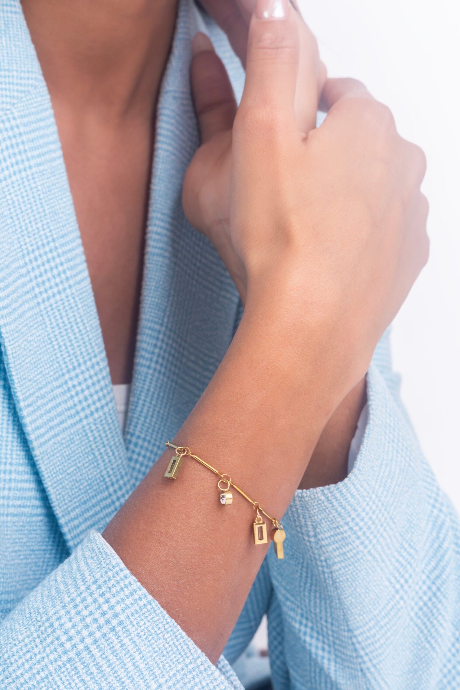 UNIHLC Square Link Bracelet - Image 2