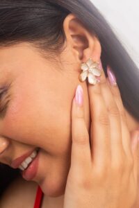 UNIHLC Pearl Bloom Ring