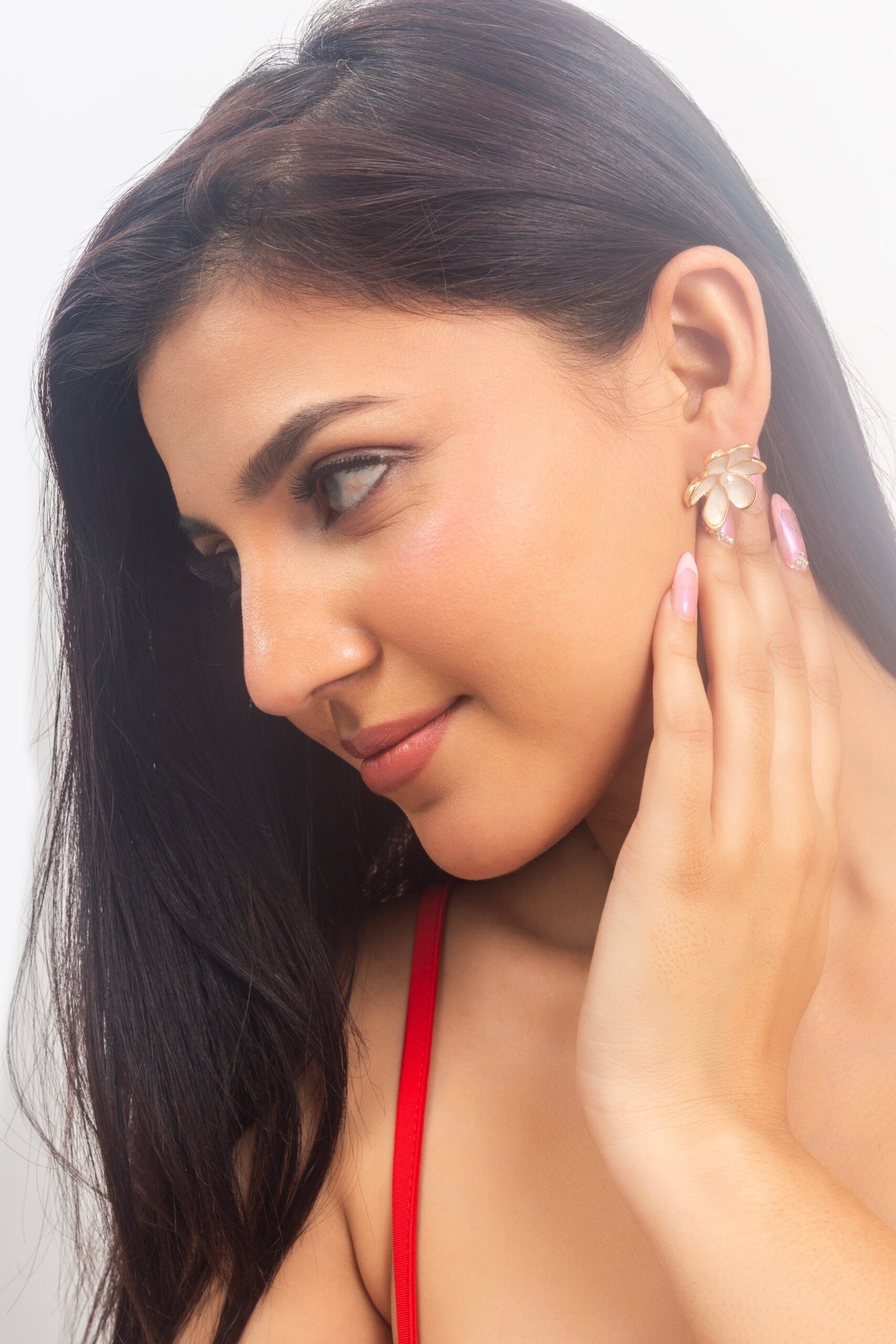 UNIHLC Pearl Bloom Ring - Image 4