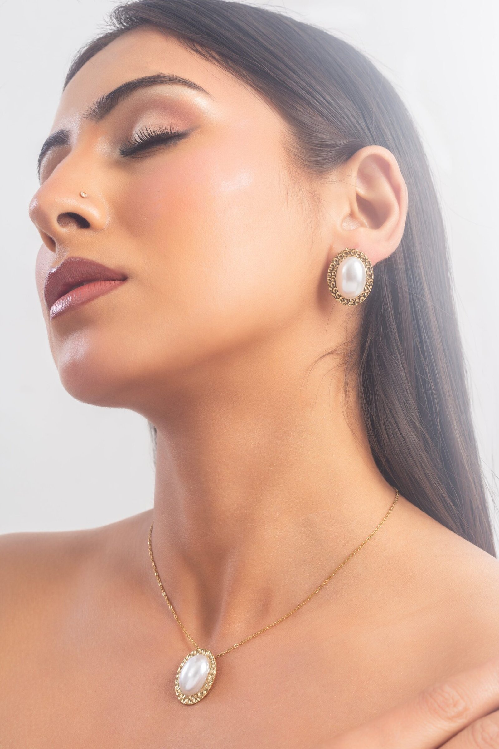 UNIHLC MOP Pendant Set - Image 5