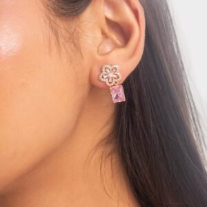 UNIHLC Pink Bloom Studs