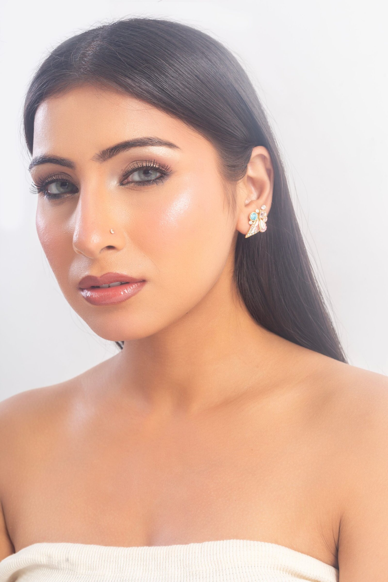 UNIHLC Gemstone Spark Studs - Image 3