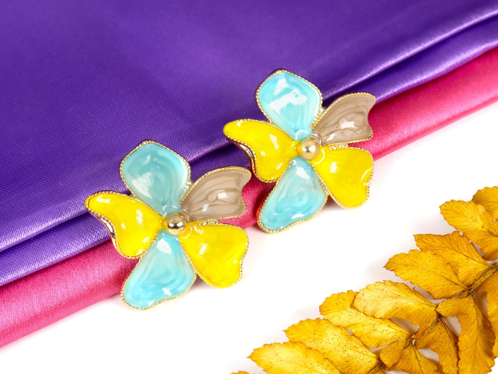 UNIHLC Multibloom Studs - Image 5